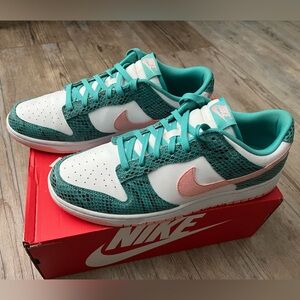 NIKE DUNK LOW ME Snakeskin